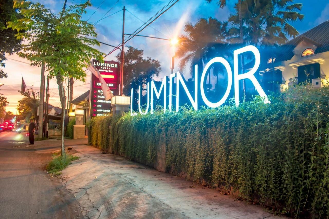 Luminor Hotel Jember By Wh Eksteriør billede